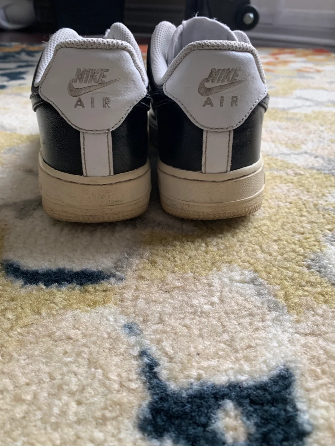 Nike Air Force 1 '07 Low Black/White Sneakers image indicator(2)