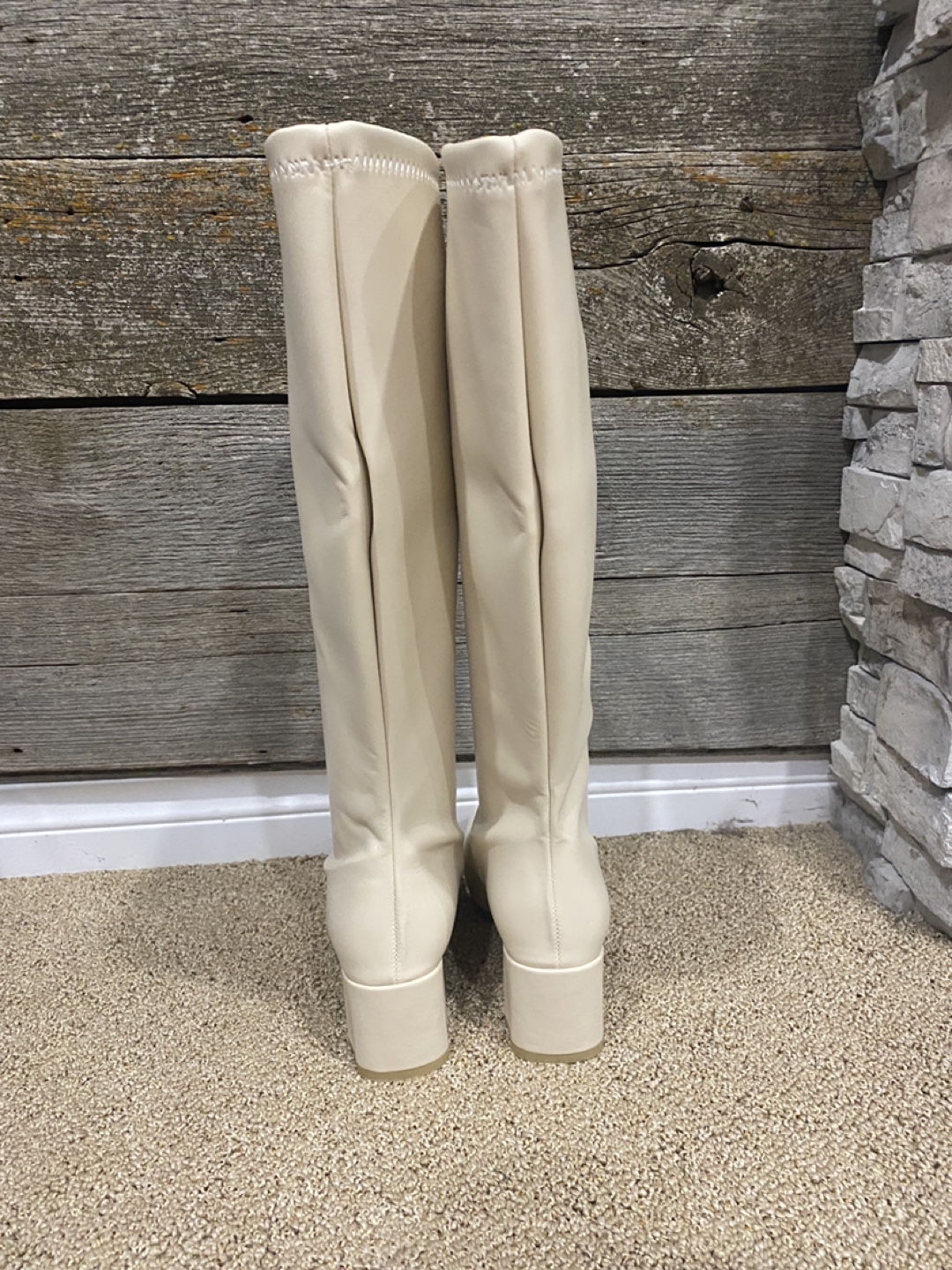 Brand New Cream-Coloured Fashion Boots – Size 39 - photo 4