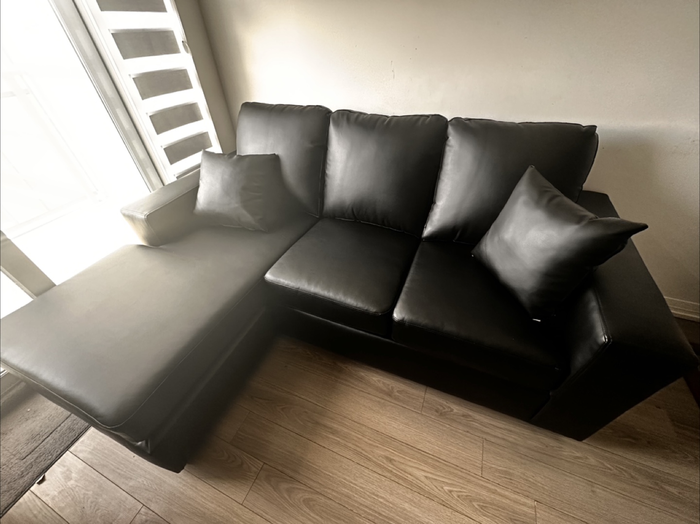 Black Leather Sectional Sofa - photo 4