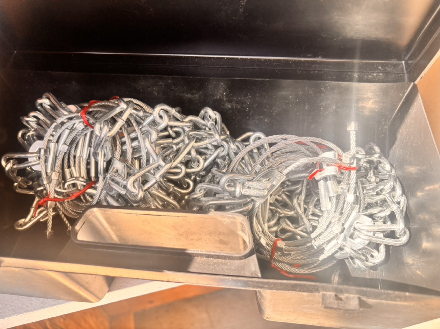 Quality Chain Canada Cable Link Tire Chains - One Pair - photo 2