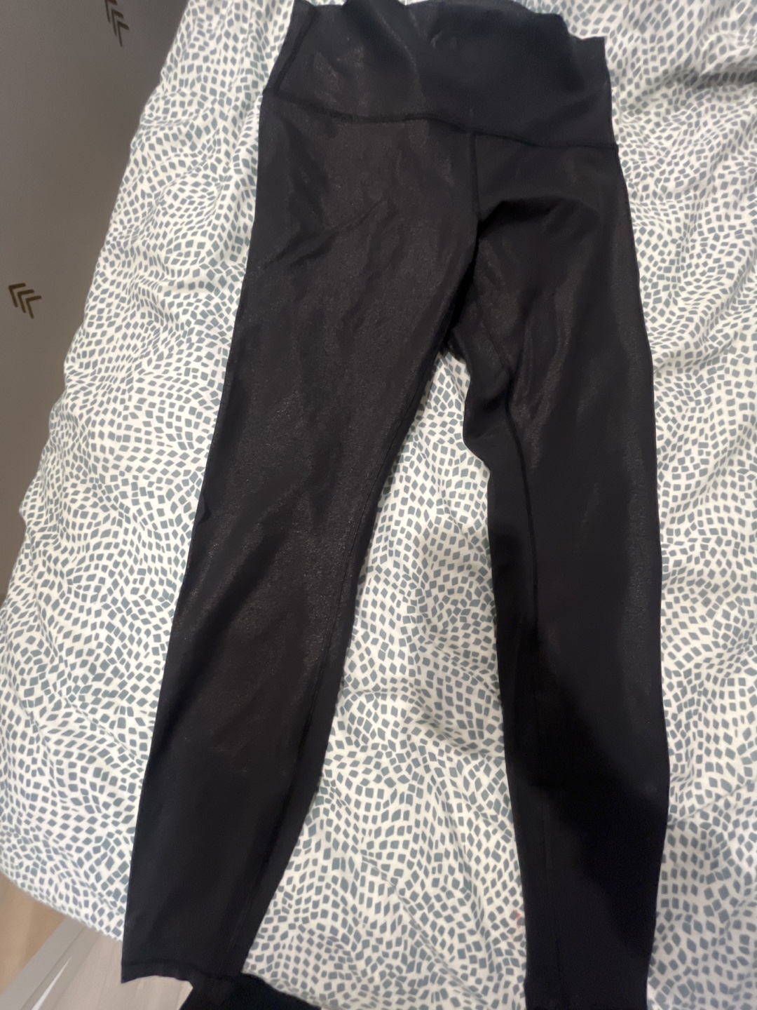 Lululemon: 2 Pairs of Women's 8 Leggings - photo 2