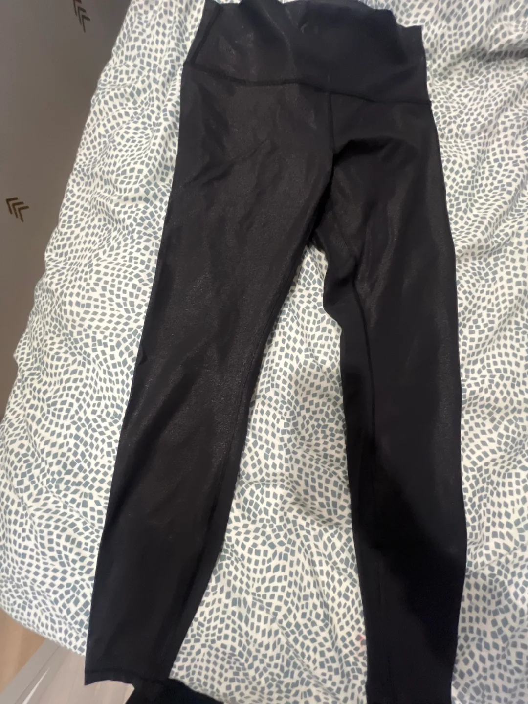 Lululemon: 2 Pairs of Women's 8 Leggings image indicator(2)