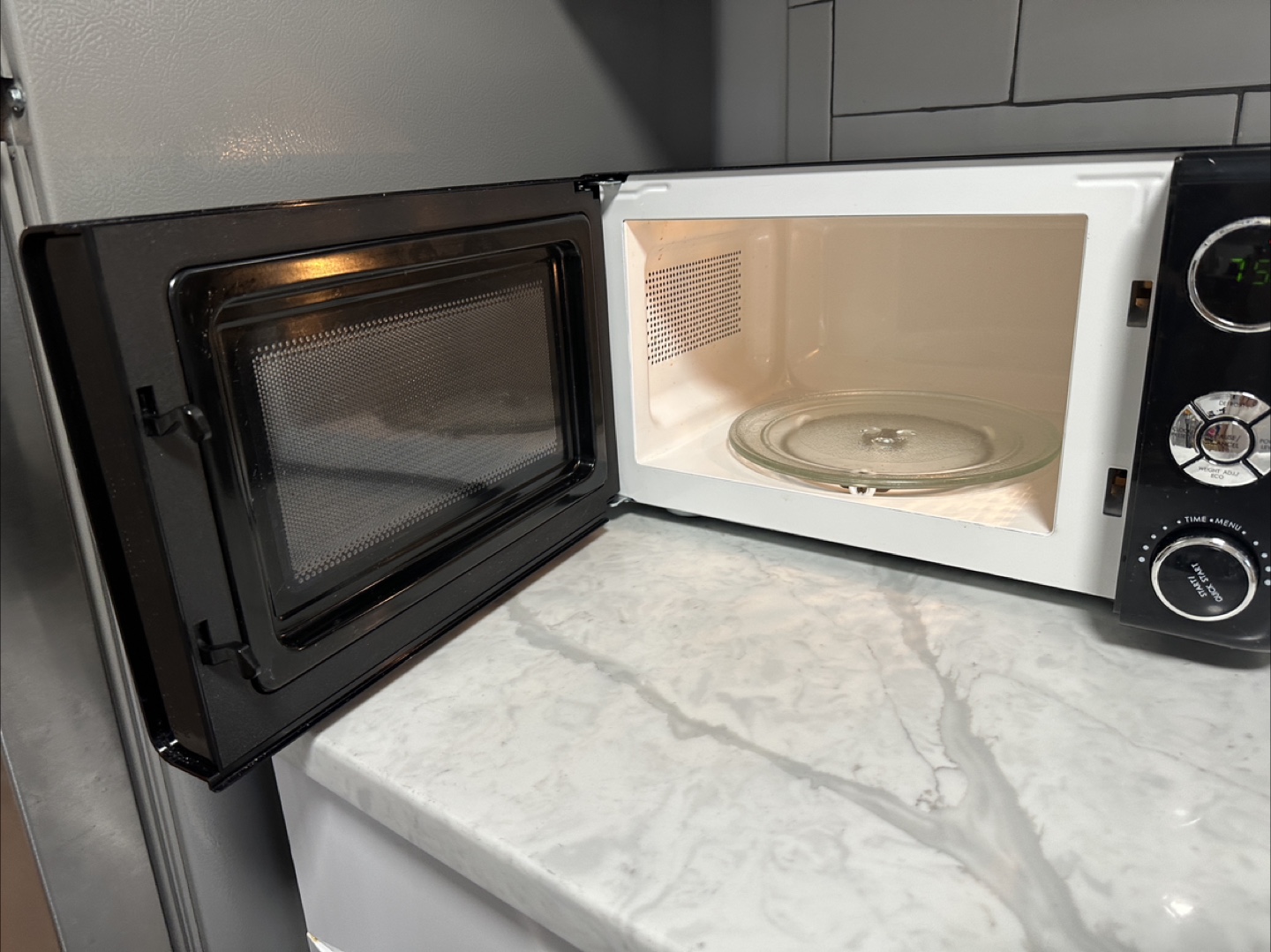 Galanz Retro Microwave - Black - photo 4