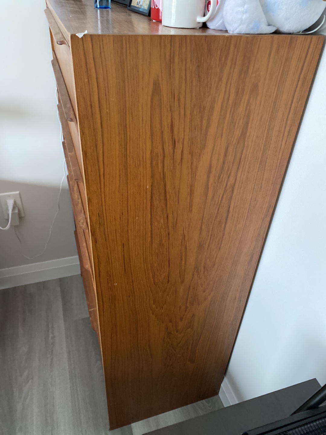 Mid-Century Modern brown 5-Drawer Chest - photo 2