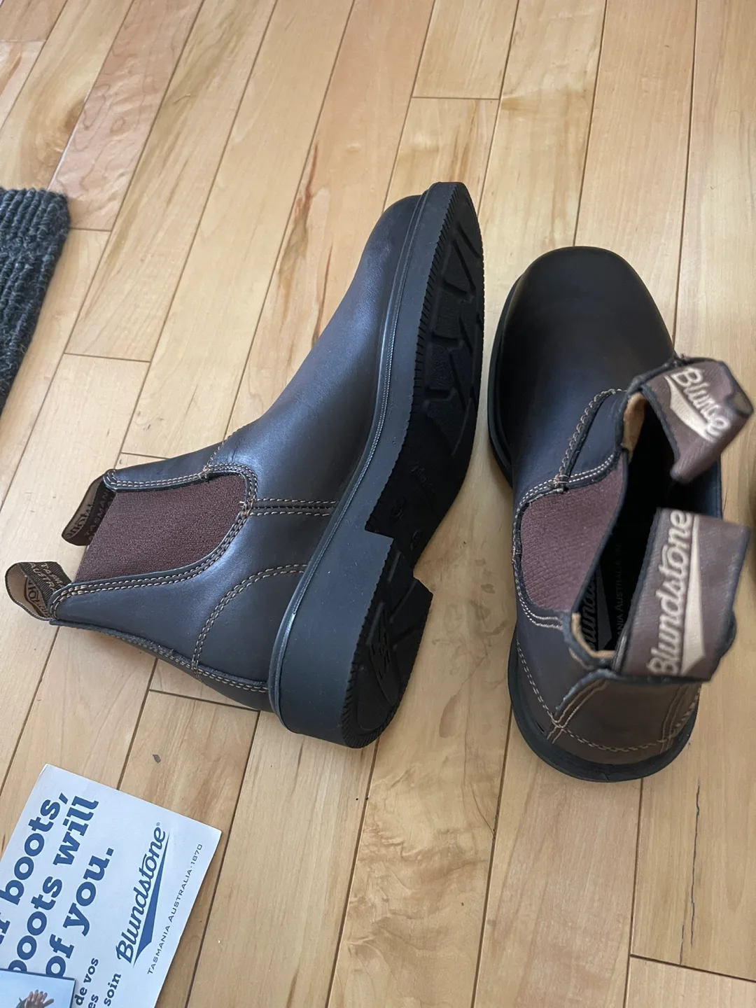 Bran new Blundstone boots image indicator(3)