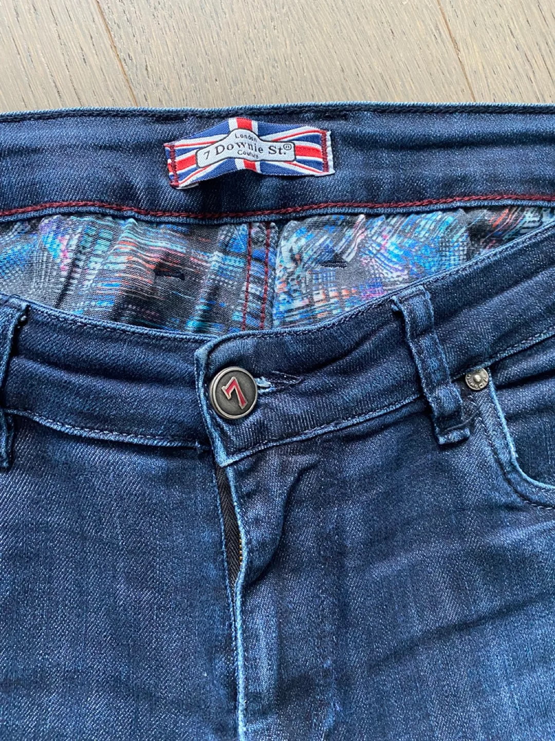 7 For All Mankind Dark Wash Jeans image indicator(5)