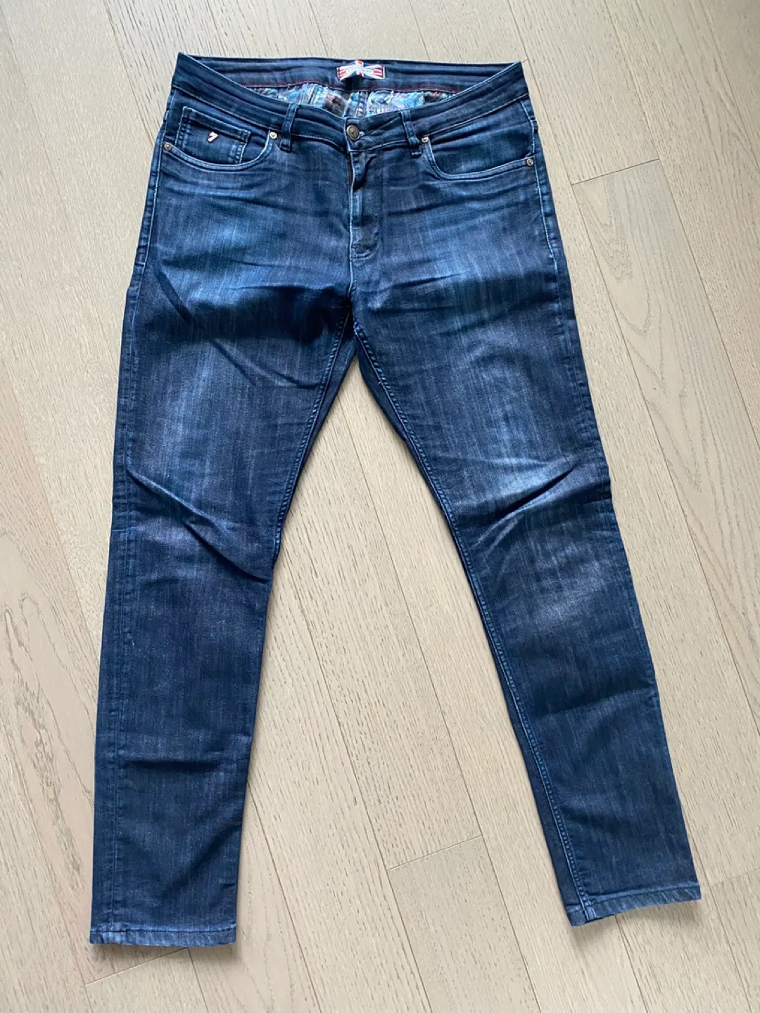7 For All Mankind Dark Wash Jeans image indicator(3)