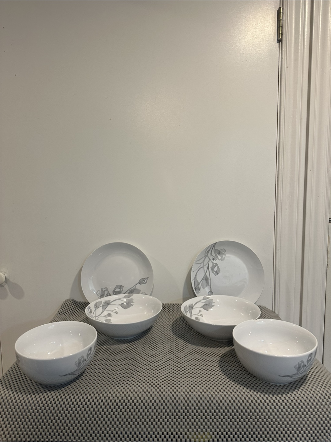 Set of 6 Bowls and Plates - photo 2