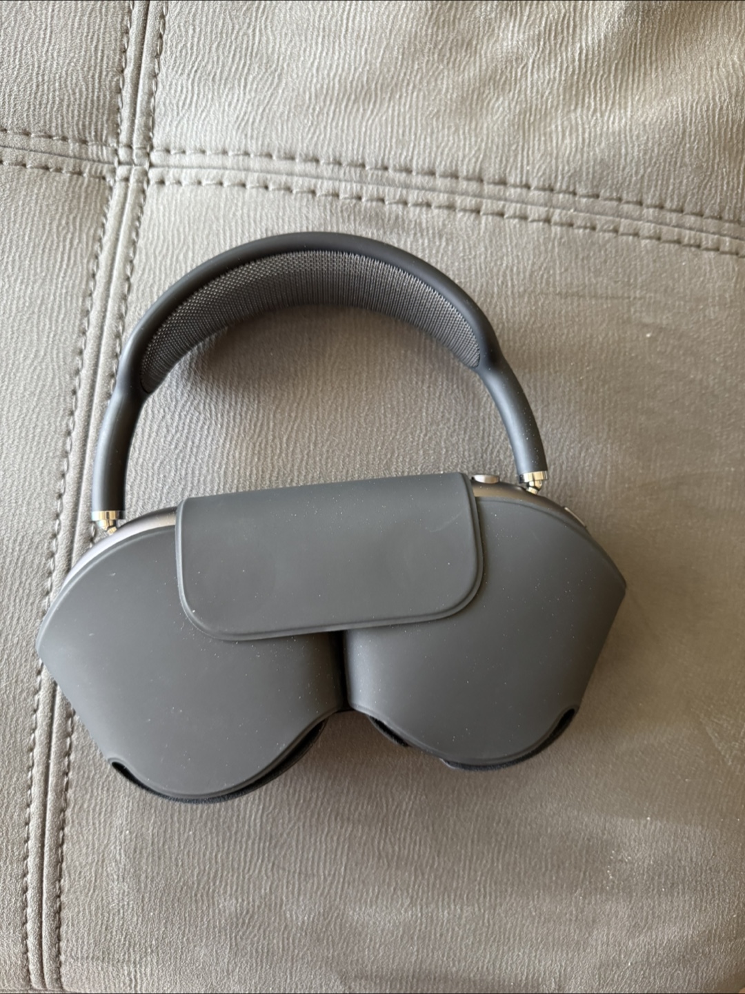 Apple AirPods Max Headphones