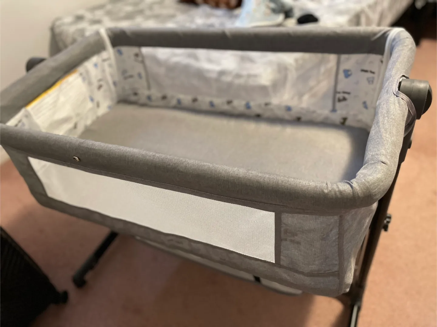 Baby bedside bassinet thumbnail