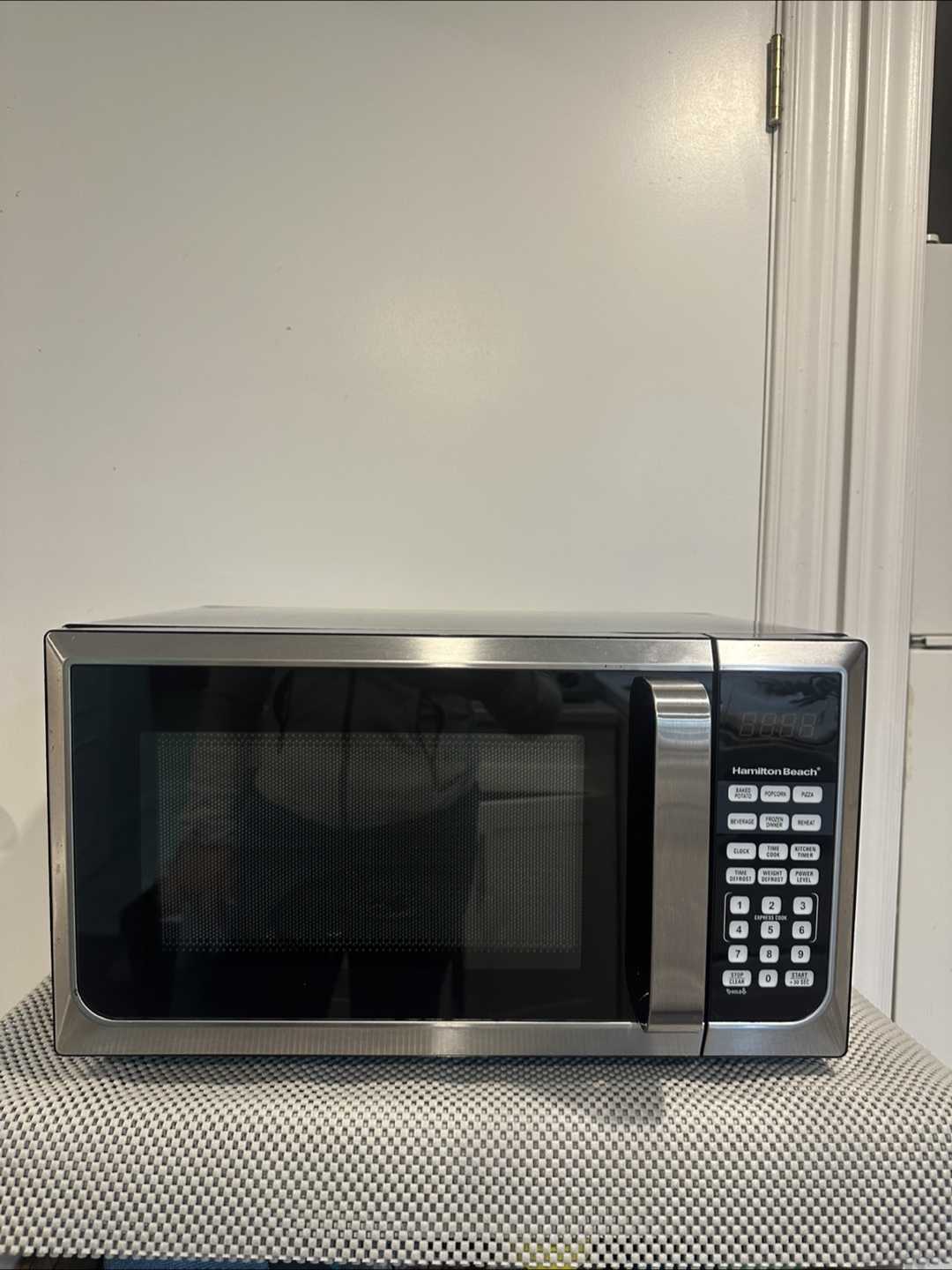 Hamilton Beach  Microwave & Blender - photo 3