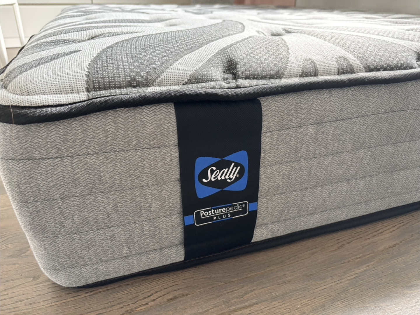 Full/double mattress and metal bed frame - photo 2