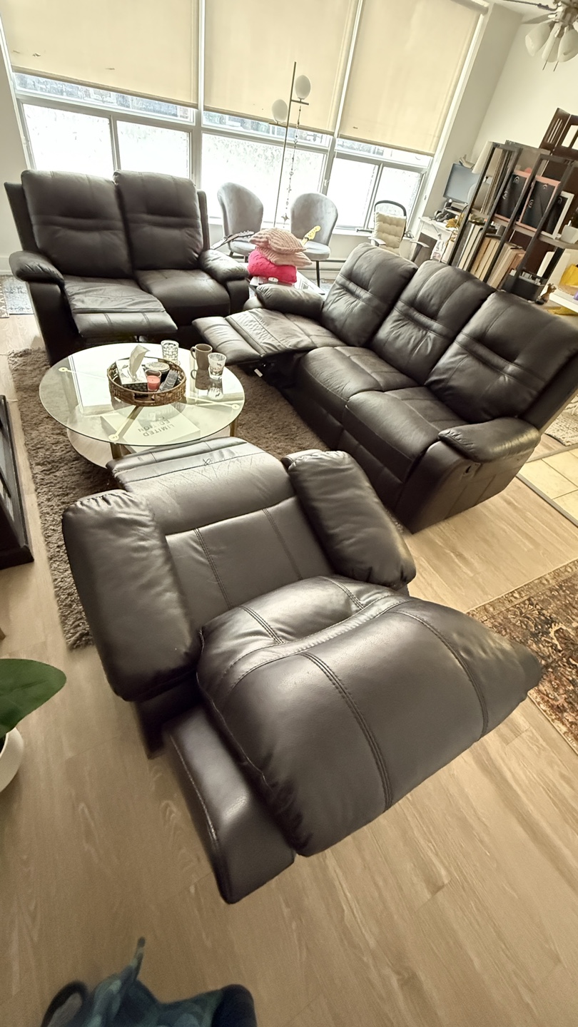 3 Reclining Leather Couch Set - Sofa, Loveseat, and Chair - photo 4