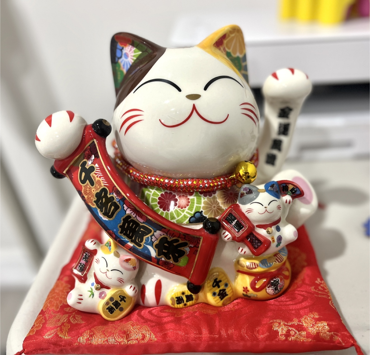Maneki-neko Lucky Cat Piggy Bank - photo 2