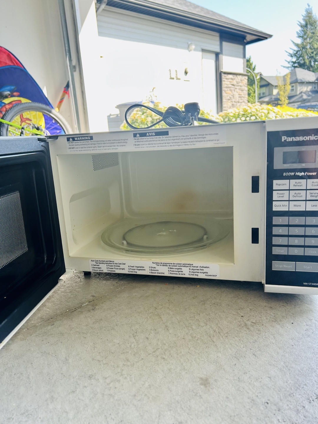 Panasonic 800W Microwave 1.3cuft - photo 2