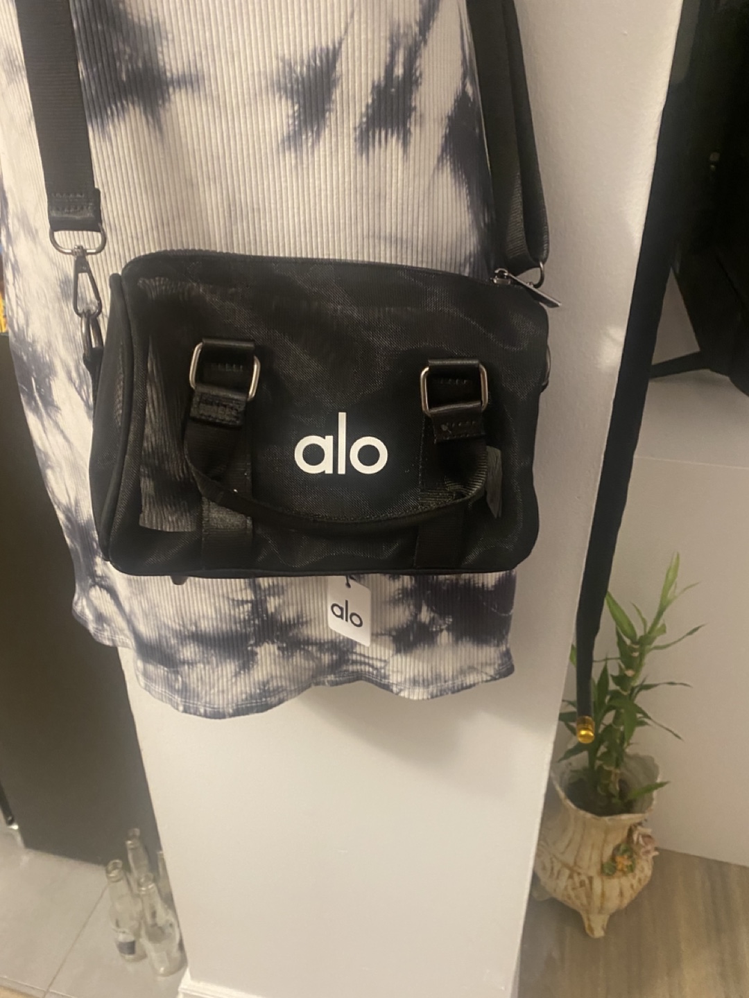 Alo Yoga Small Black Mesh Crossbody Bag - photo 2