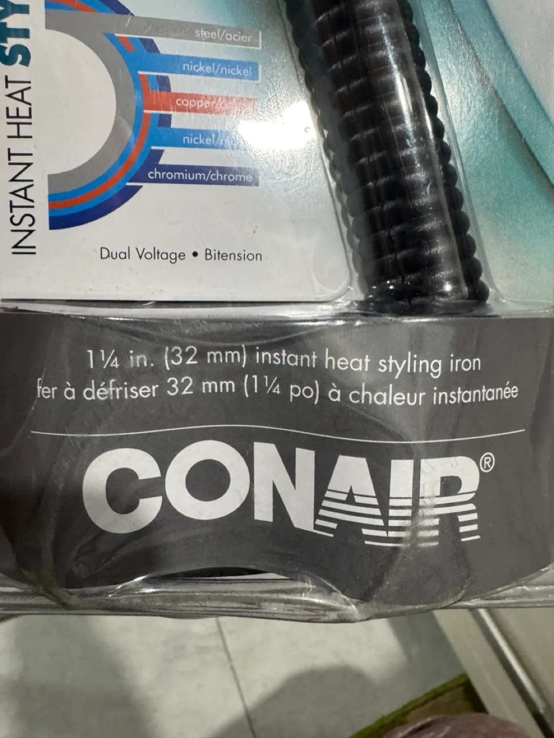 Conair 1 1/4 inch Instant Heat Styling Iron image indicator(3)