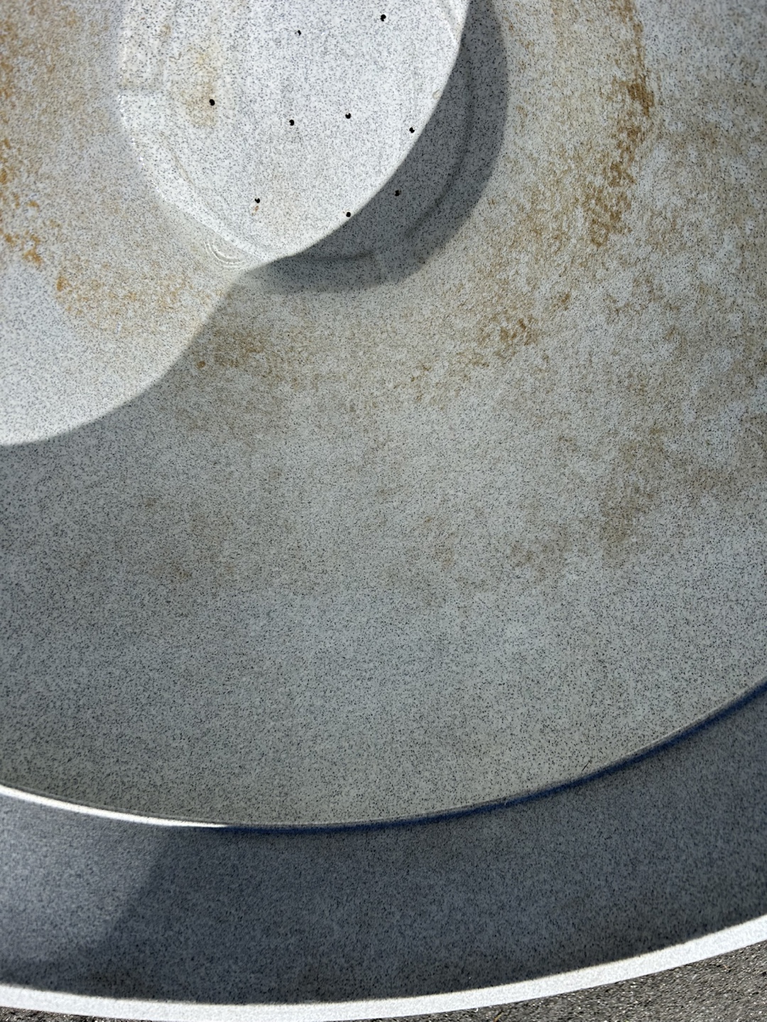 Large outdoor planter - photo 5