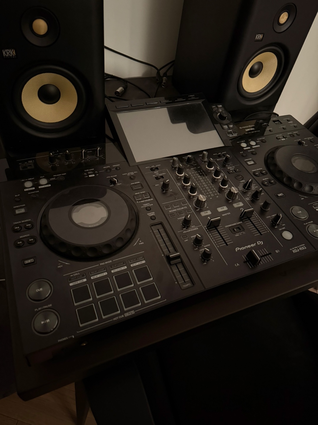 Pioneer DJ XDJ-RX3 DJ Controller - photo 3