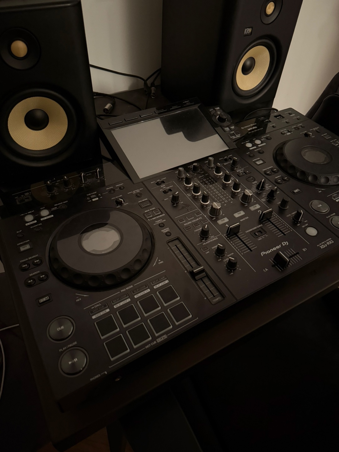 Pioneer DJ XDJ-RX3 DJ Controller - photo 2