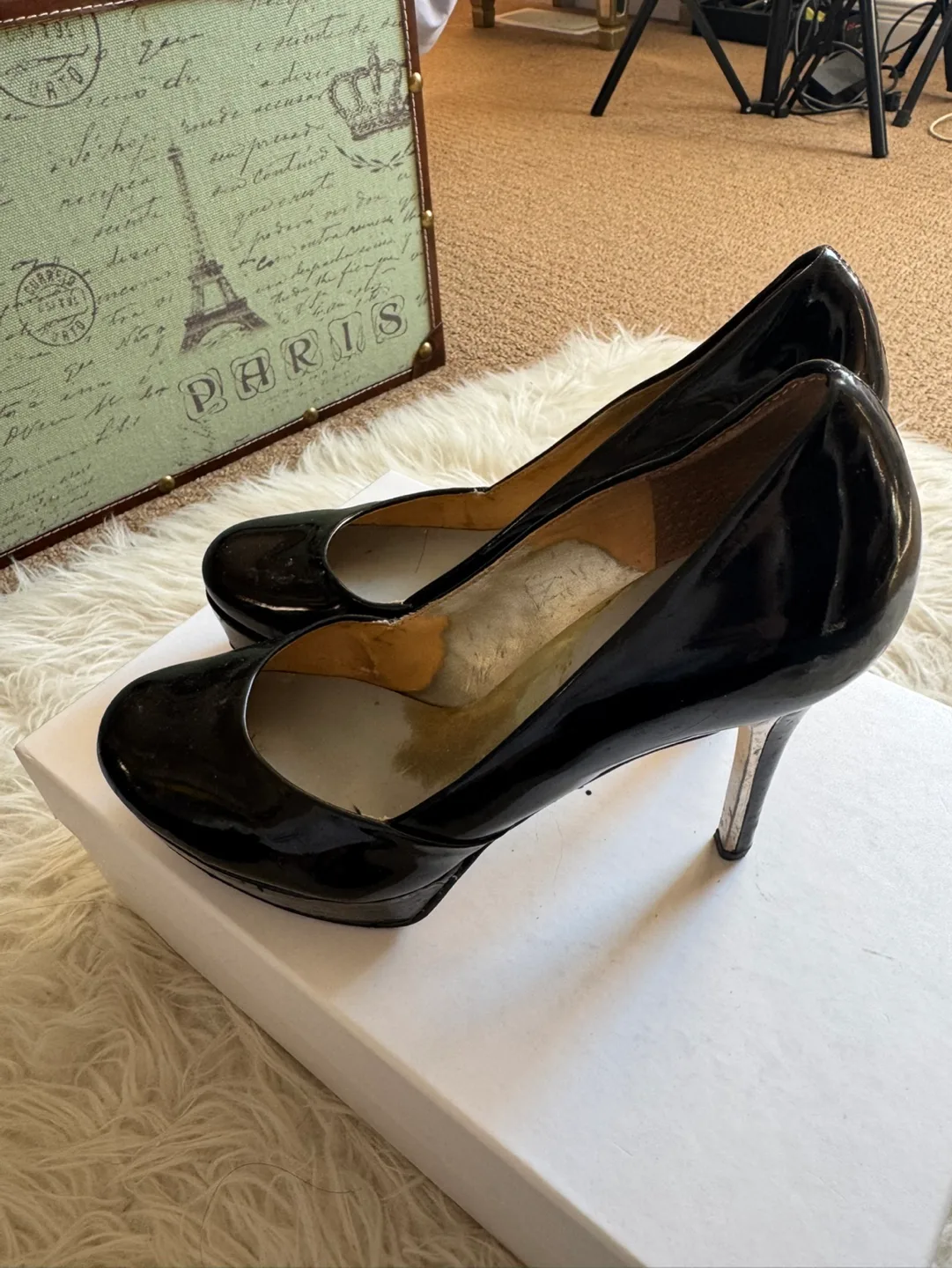 Guess Black Patent Leather Platform Heels image indicator(4)