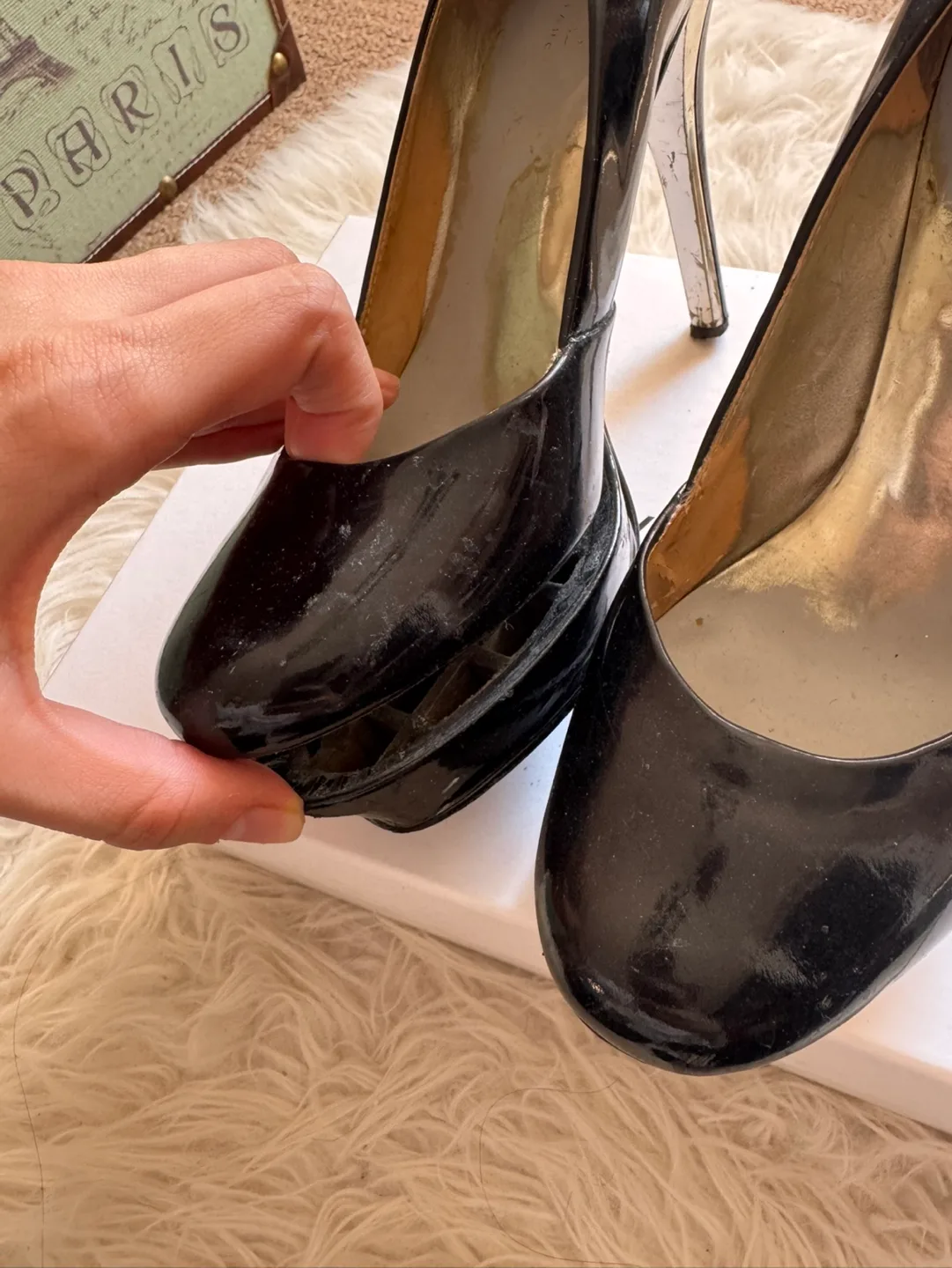 Guess Black Patent Leather Platform Heels image indicator(7)