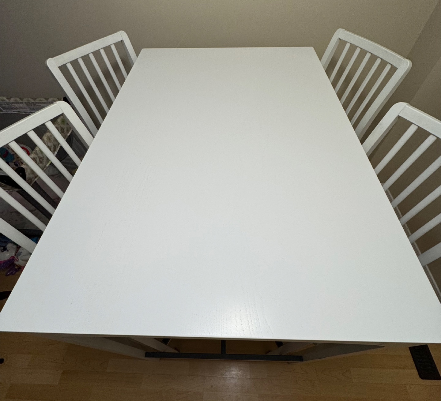White Counter Height Dining Set - Table and 4 Stools - photo 4