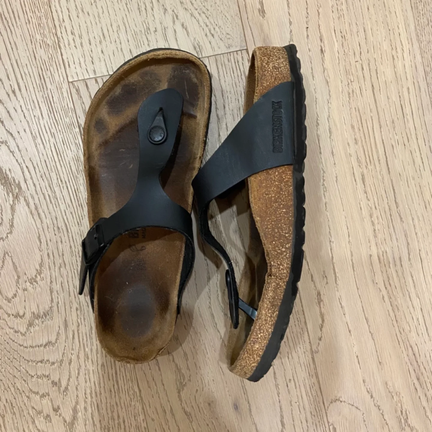 Size 40 Gizeh women’s Birkenstocks image indicator(2)