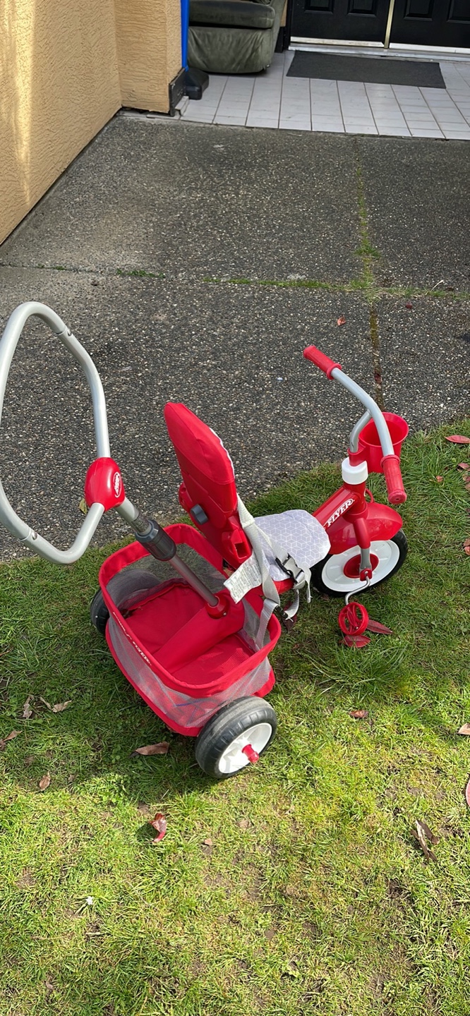 Radio Flyer Classic Tricycle with Parent Handle and Basket