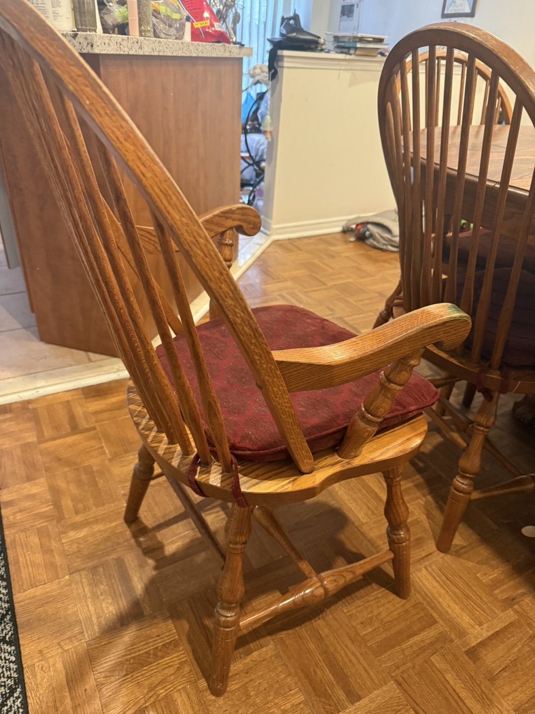 Solid Wood Oval Dining Table and 4 Chairs - photo 3