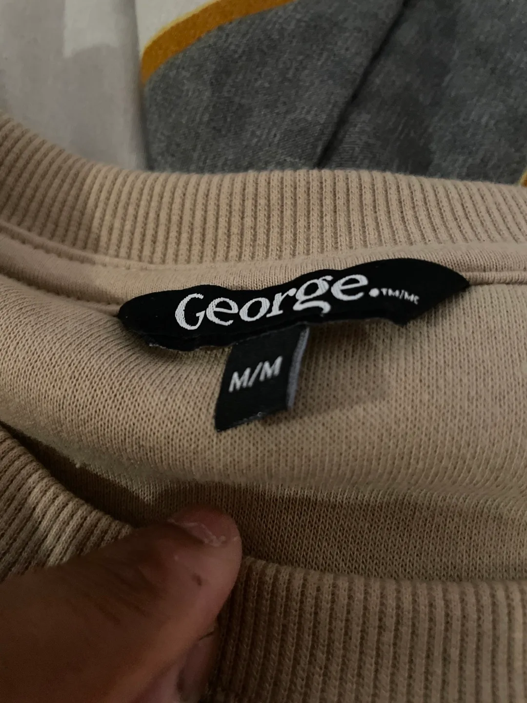 Being crewneck image indicator(2)