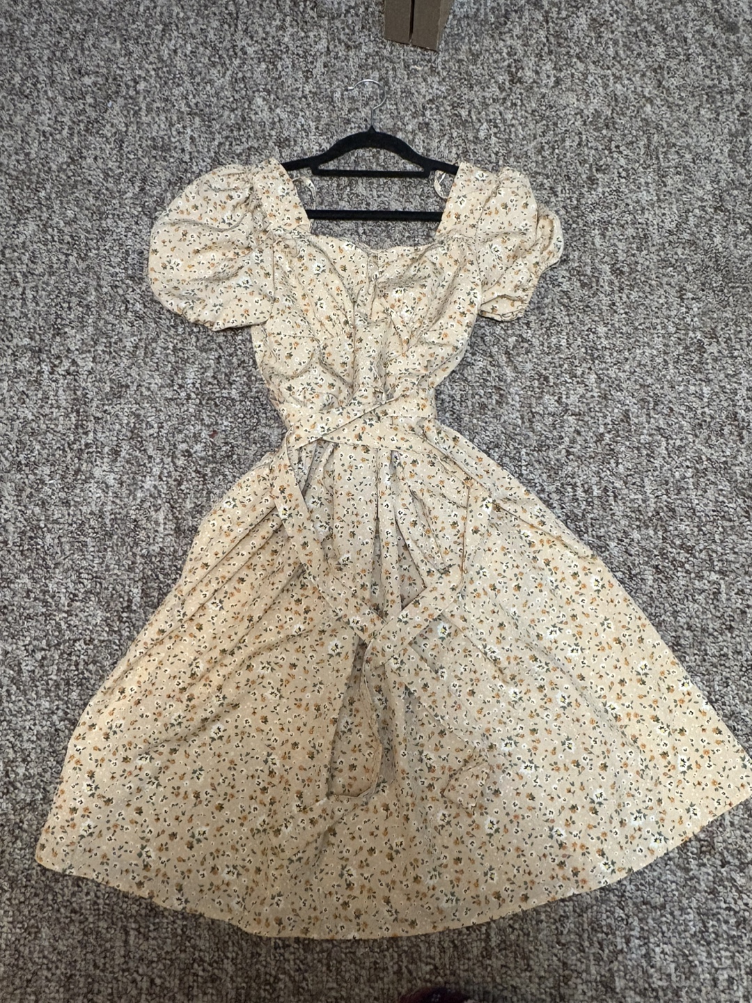 Floral midi dress with puff sleeves - photo 2