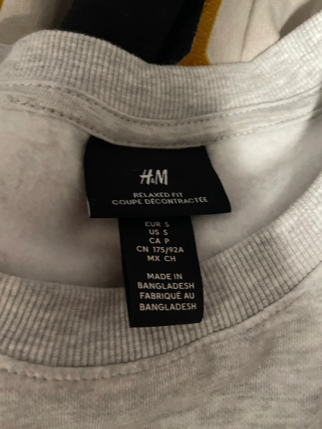 Grey crewneck image indicator(2)