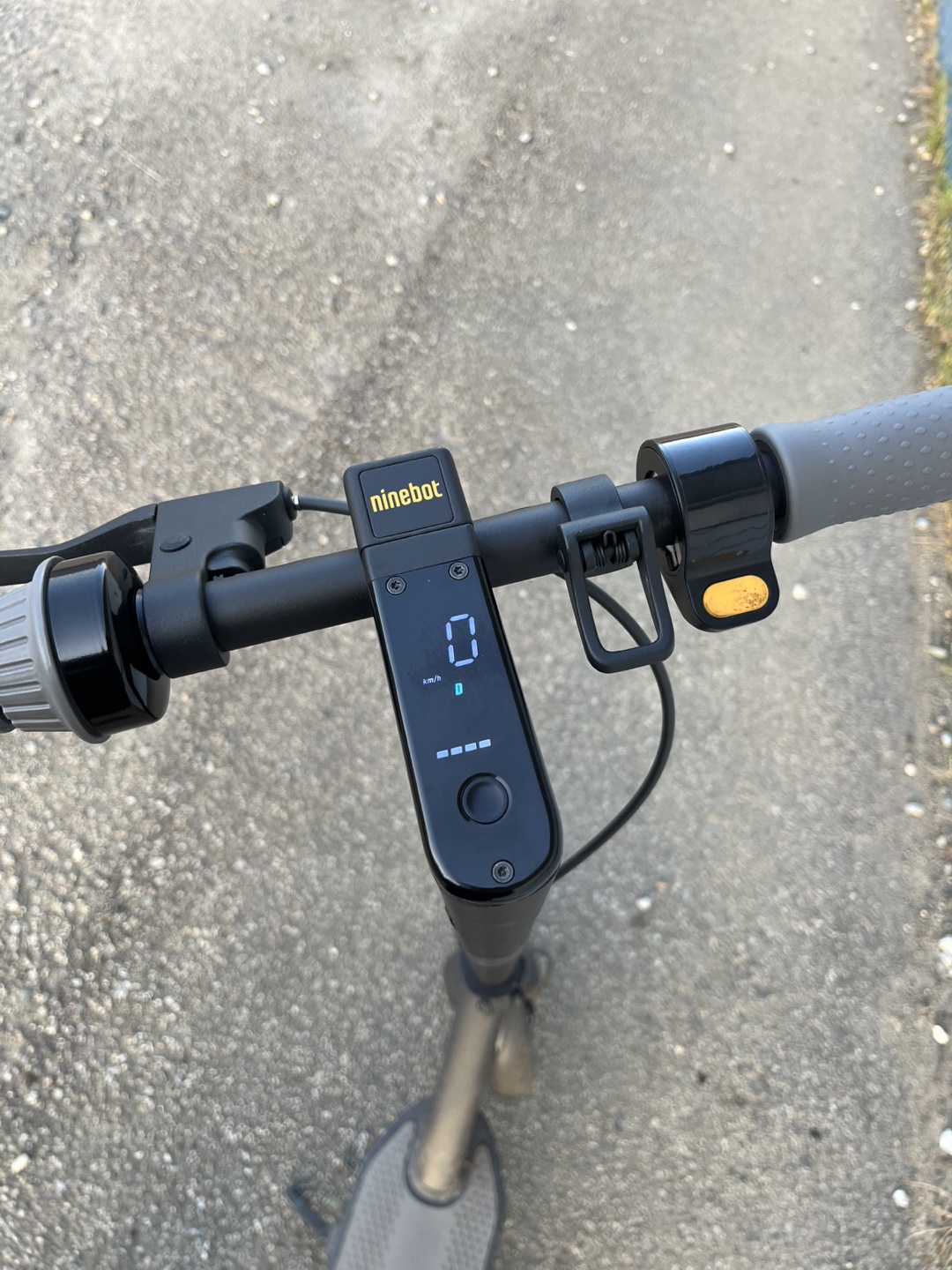 Ninebot G30P Max Electric Scooter - photo 2