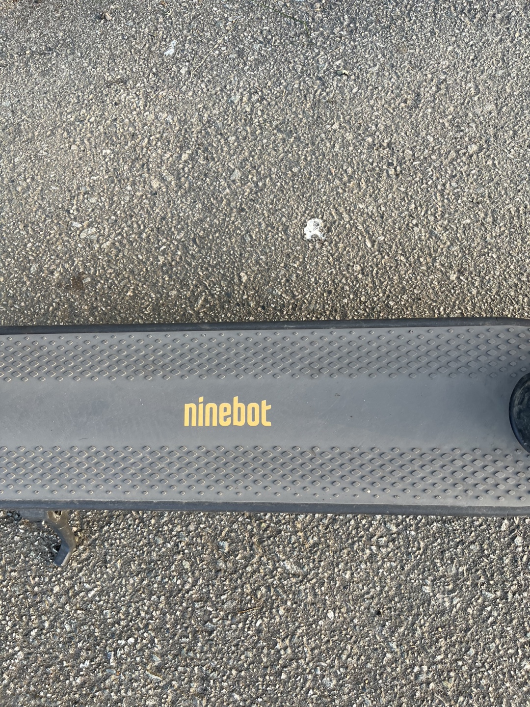 Ninebot G30P Max Electric Scooter - photo 4