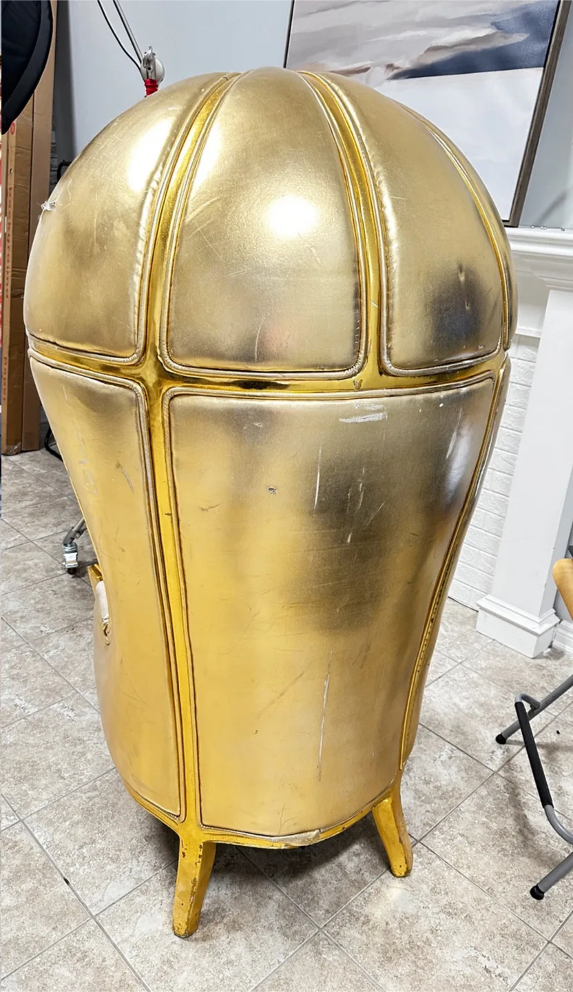 Gold Throne Chair image indicator(2)