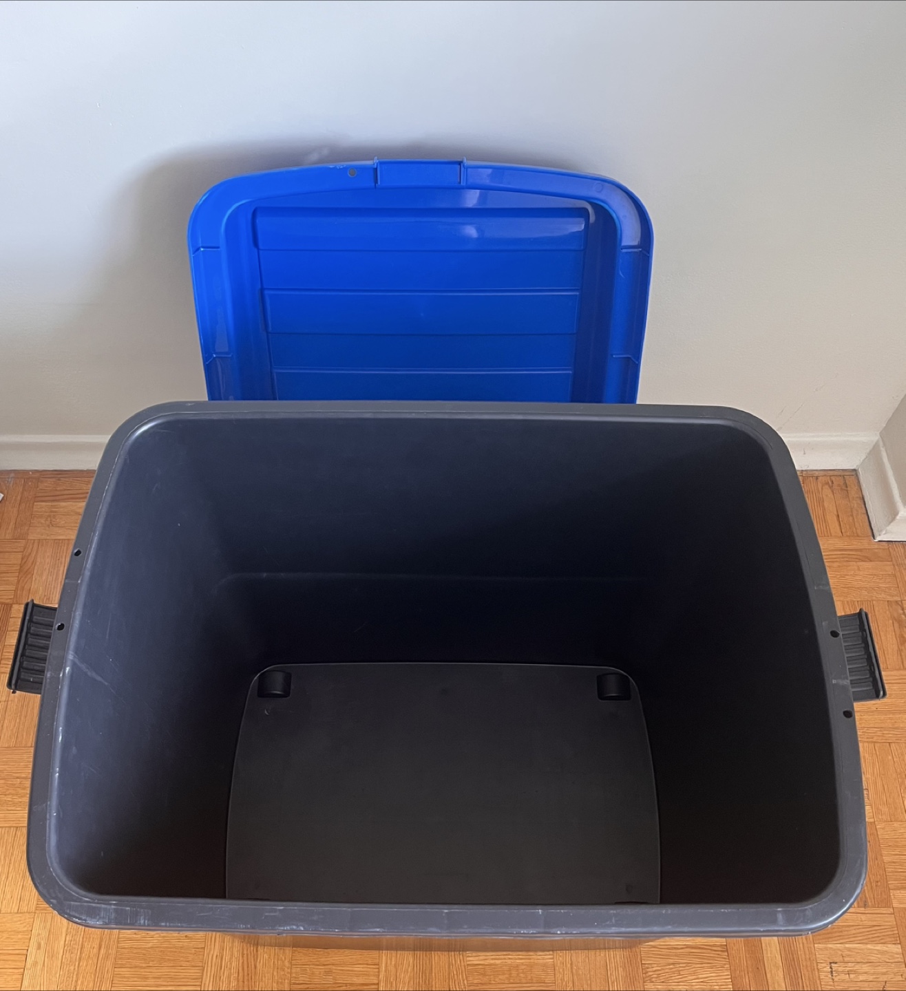 Heavy Duty Storage Box with Wheels 210 L - photo 2
