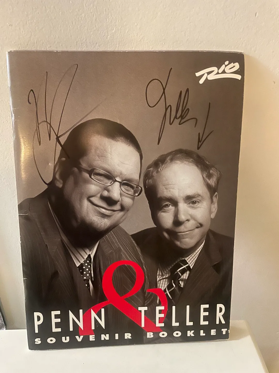 Penn & Teller Signed Souvenir Booklet 💚 thumbnail