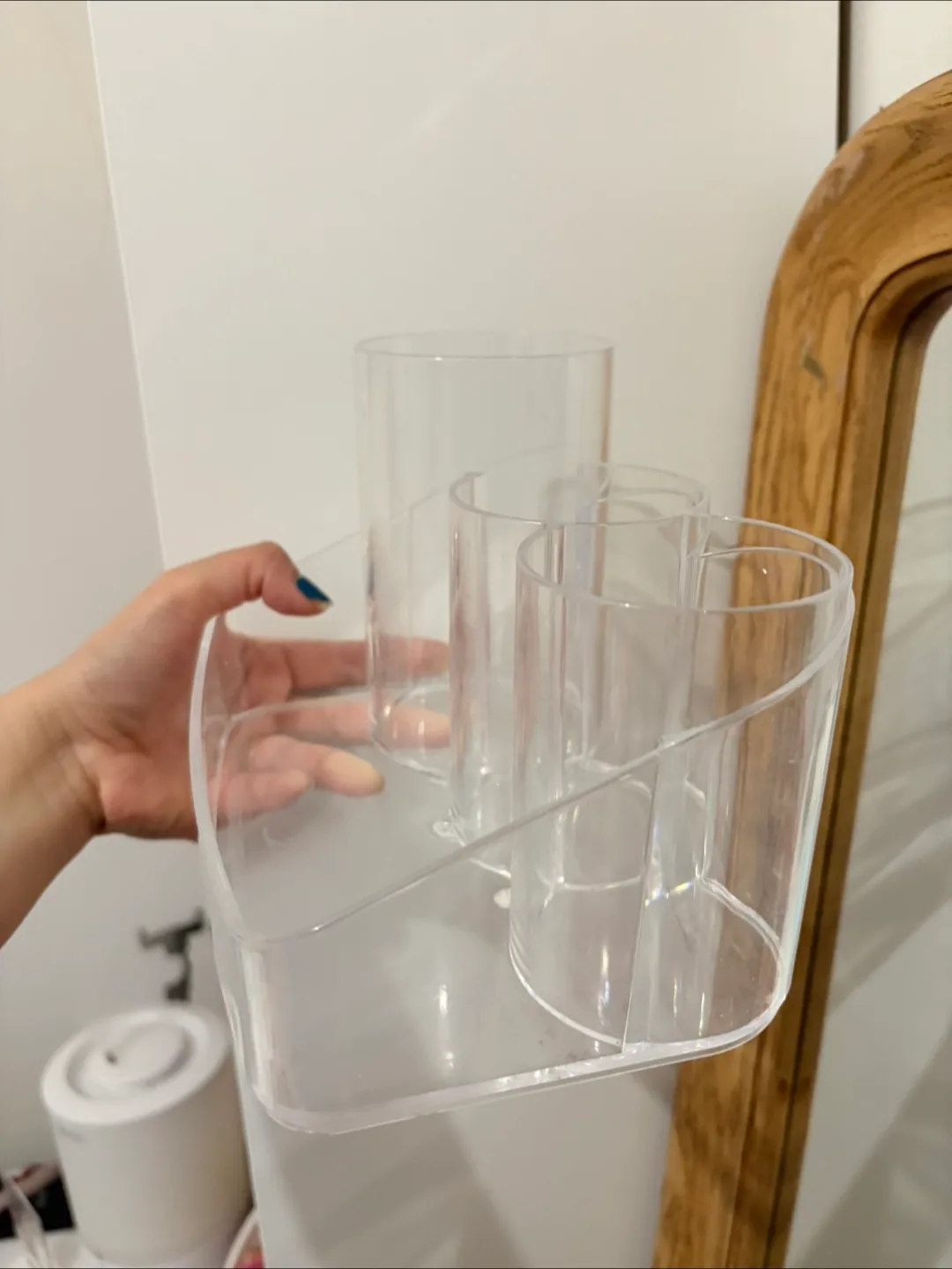 Clear Acrylic Makeup Organiser image indicator(3)