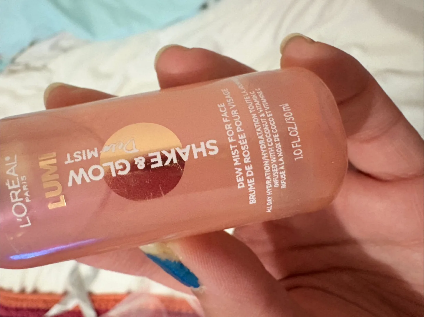 L'Oréal Paris Lumi Glow Dew Mist image indicator(2)