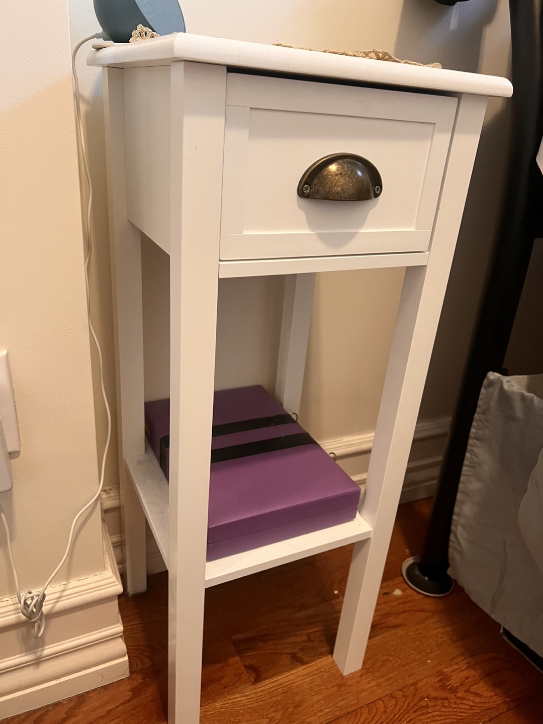 White Wooden End Table Nightstand - photo 2