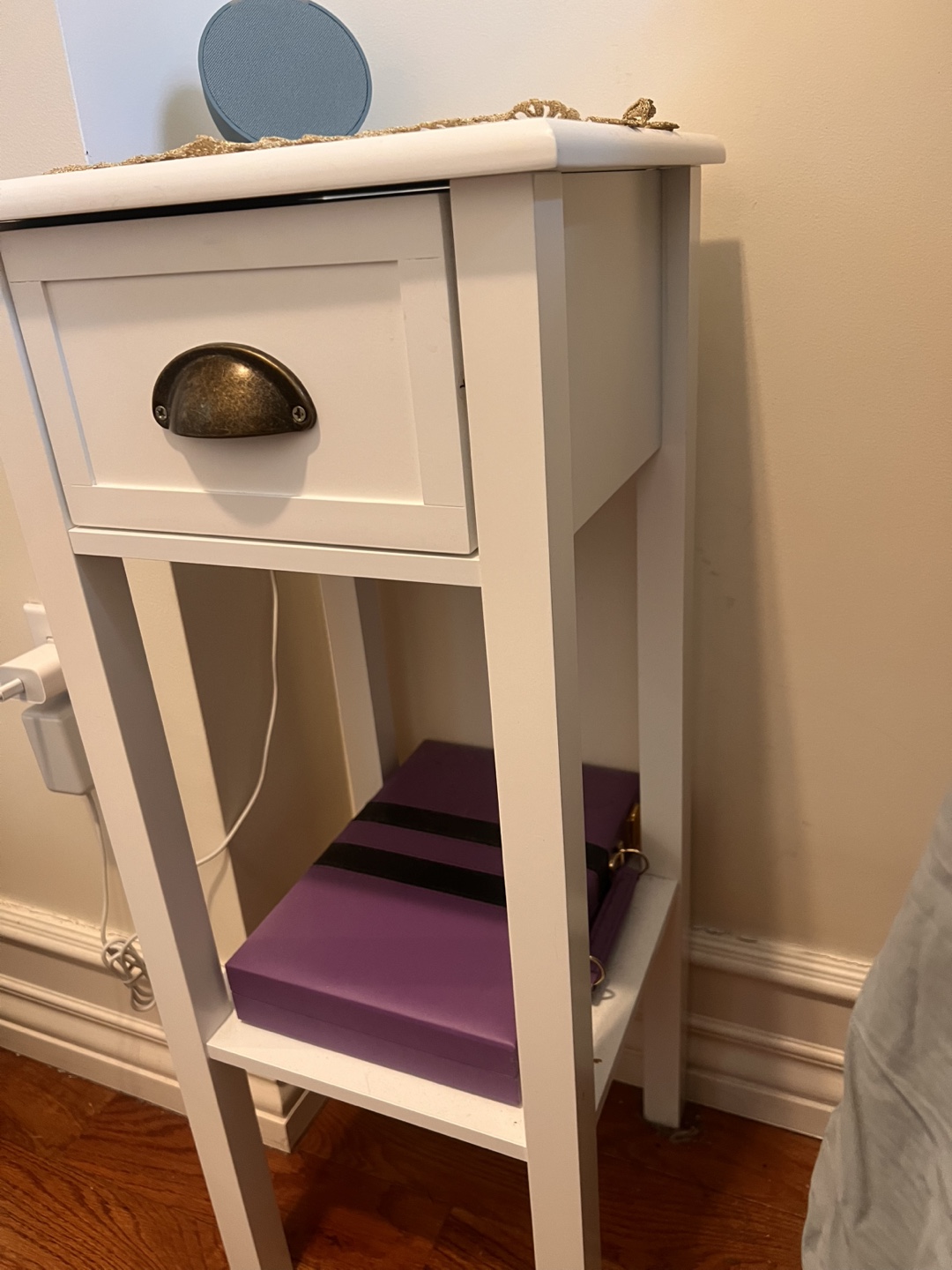 White Wooden End Table Nightstand - photo 3
