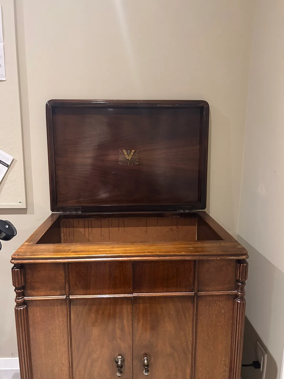 Antique Victor Radio Electrola Console image indicator(3)