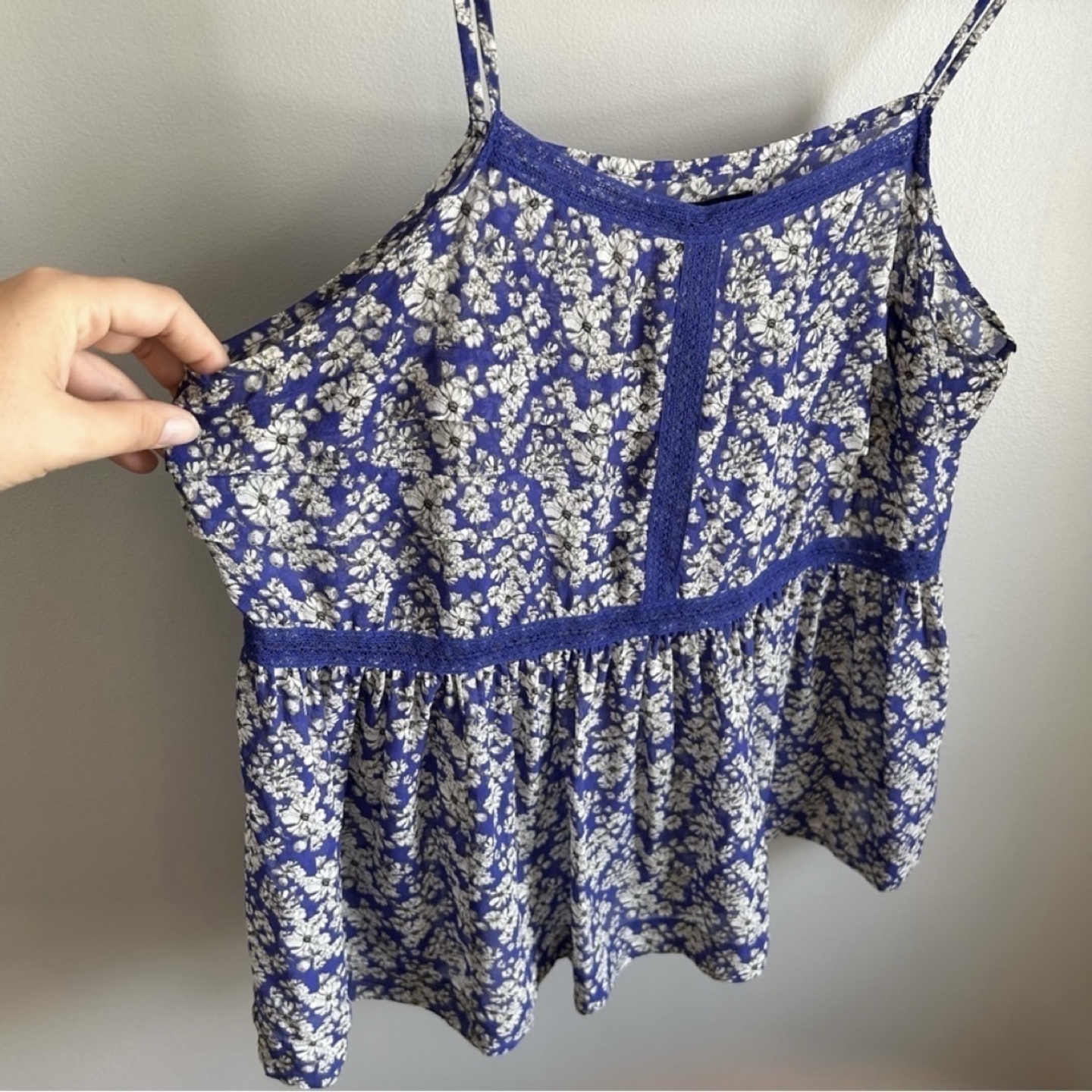 Madewell Floral Print Flowy Silk Camisole with Lace Trim Size M