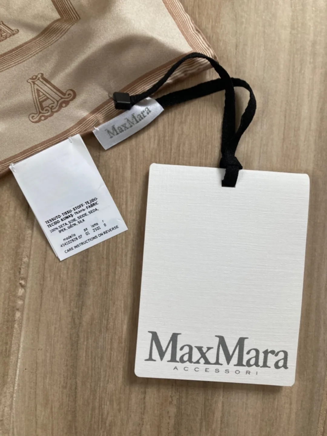 MaxMara Accessories Silk Scarf image indicator(2)