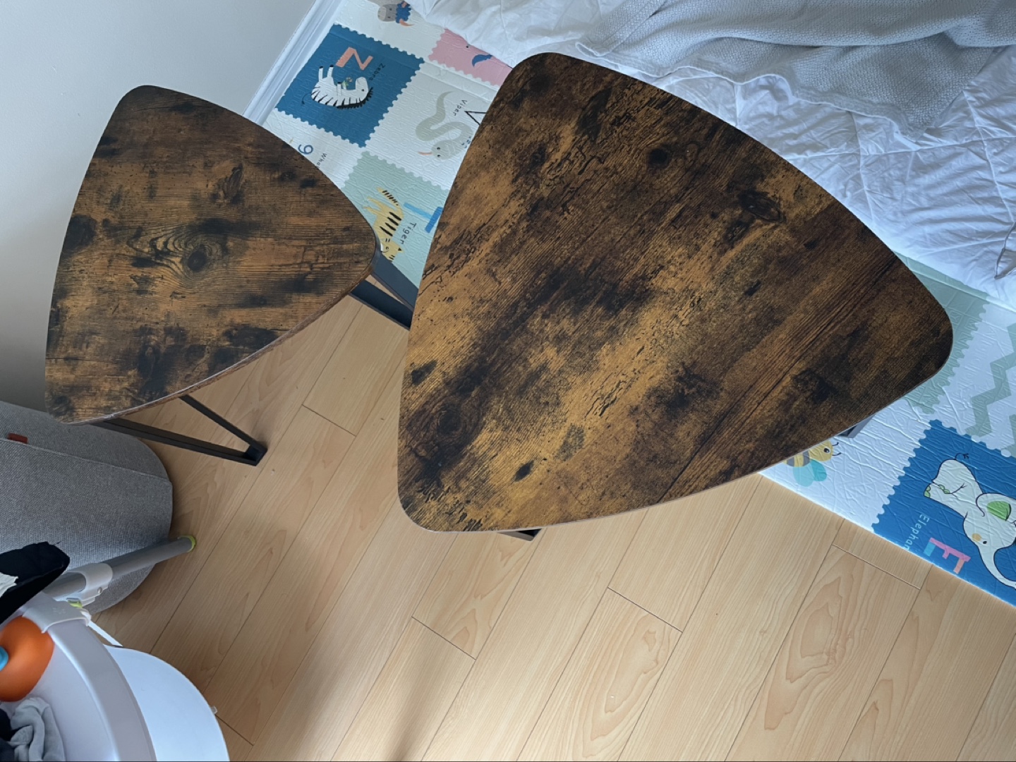 nesting End tables set of 2. price drop!