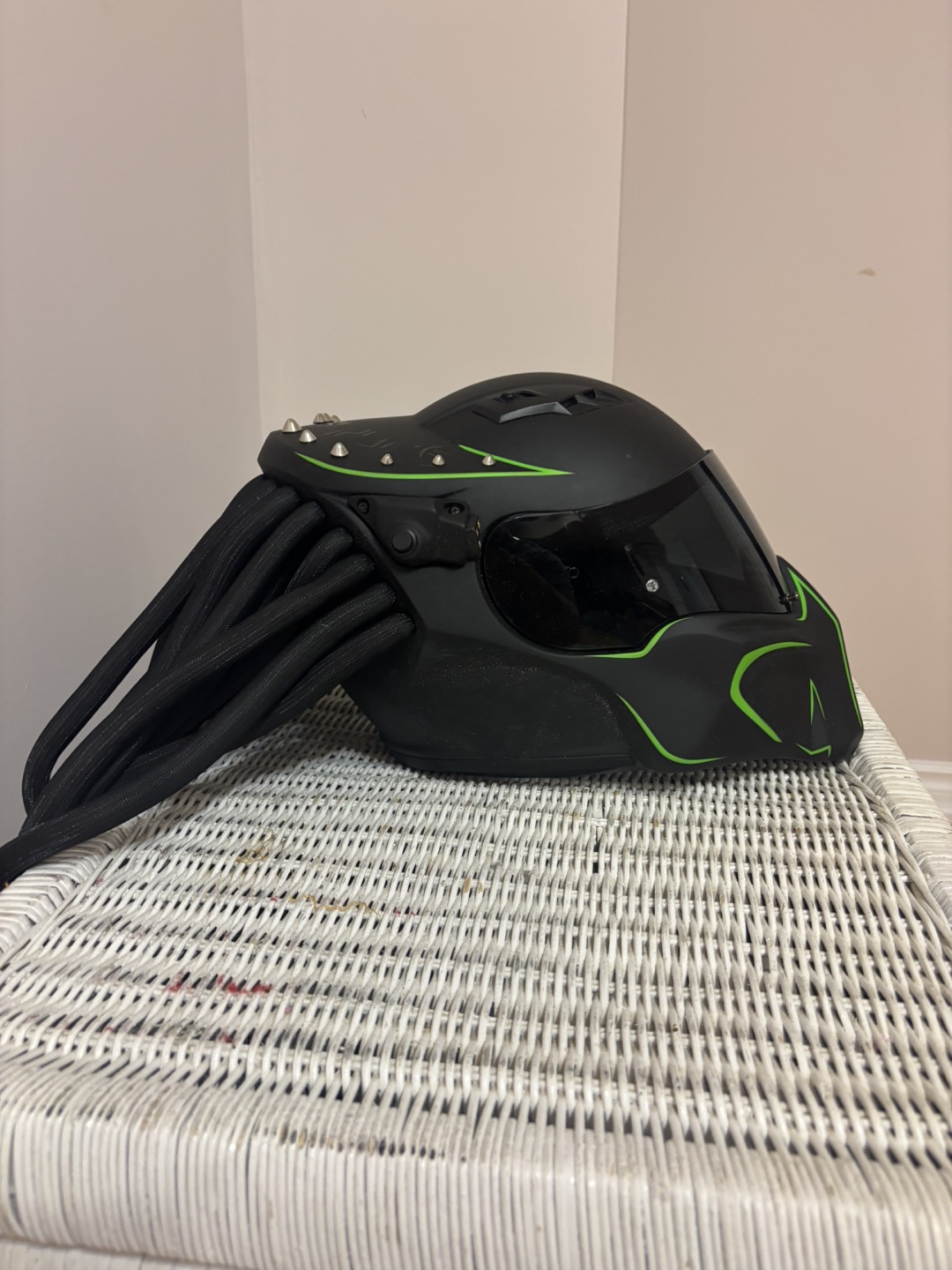 Predator Style Motorcycle Helmet with Dreadlocks - photo 2