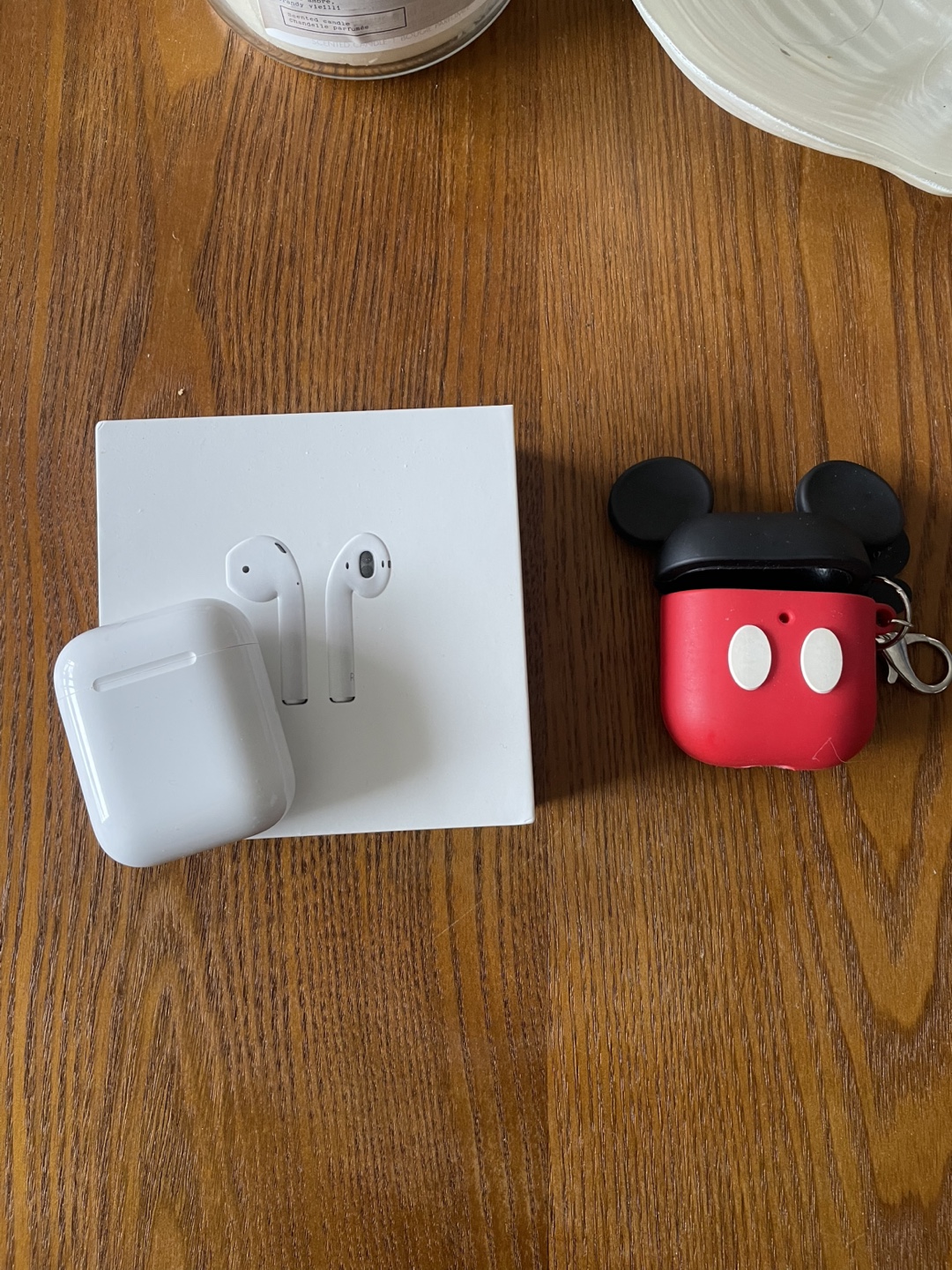 Apple AirPods Second Generation