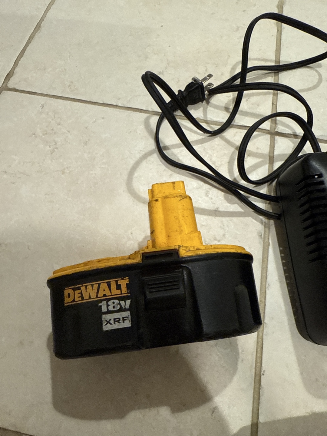 Dewalt 18V Impact Wrench and Driver Set - photo 4