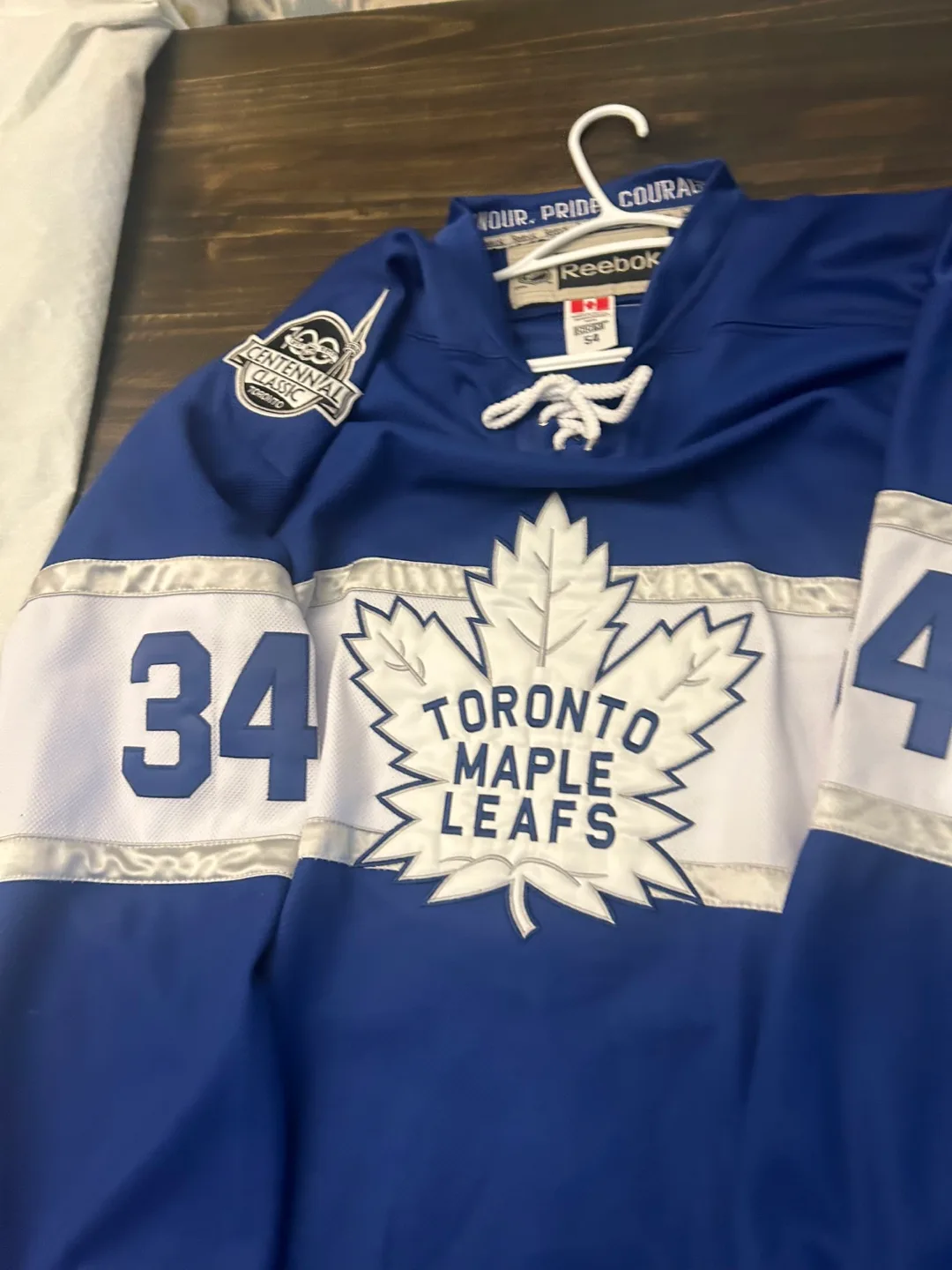Auston Matthews signed Toronto maple Leafs Hockey Jersey image indicator(5)